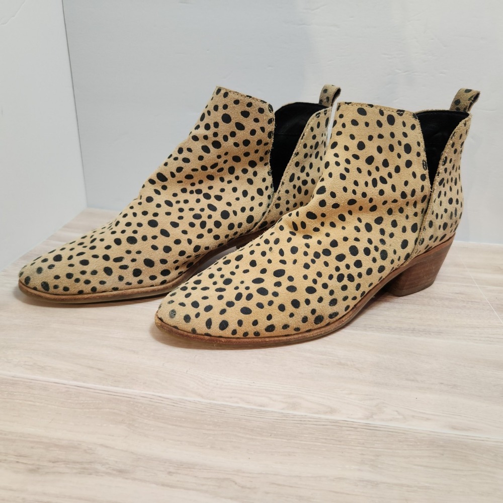 Dolce Vita Kaidie Suede Spotted Ankle Booties‎ Size 9.5